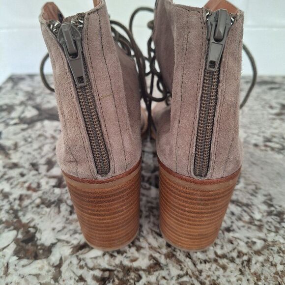 Jeffrey Campbell Gray suede peep toe booties size 8 - Picture 3 of 8
